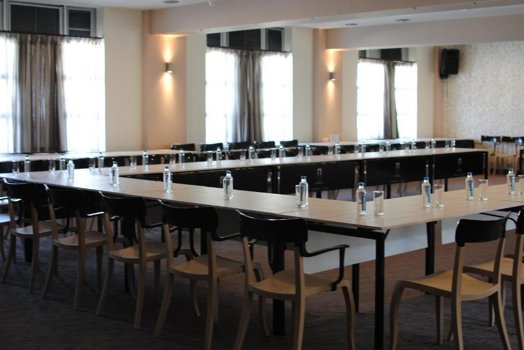 סקופיה Hotel Porta עסק תמונה